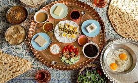 مصرف مواد قندی‌ و‌ شیرین در وعده‌ افطار را کاهش دهید