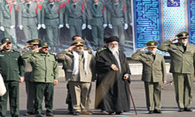 رهبر انقلاب در سال ۱۳۹۰: هر کسی فکر تجاوز به جمهوری اسلامی ایران در مخیله اش خطور کند، باید خود را آماده‌ی دریافت سیلی‌های محکم کند