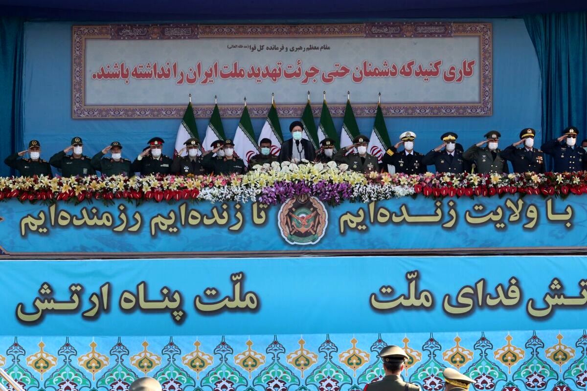 رئیسی: پیام نیرو‌های مسلح ما به نیرو‌های آمریکایی؛ زودتر منطقه را ترک کنید

