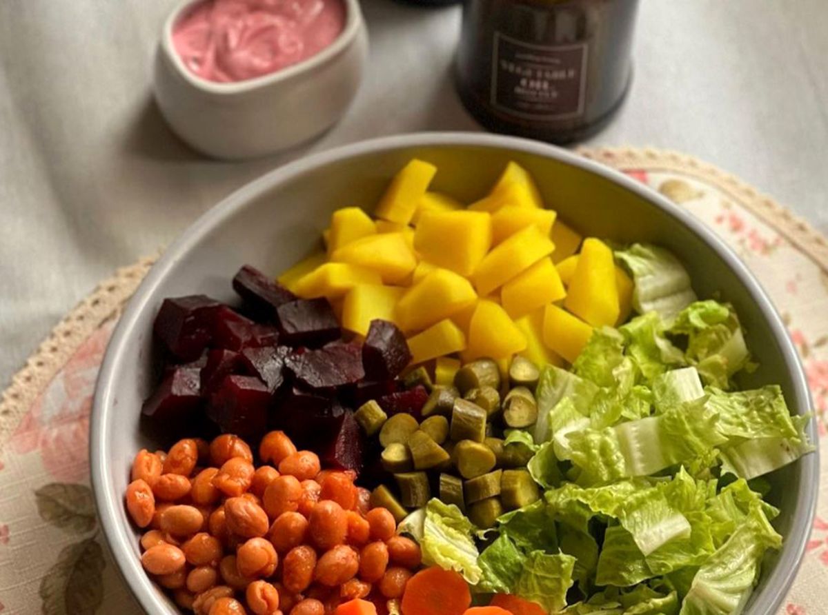 طرز تهیه سالاد لبو و سیب زمینی 