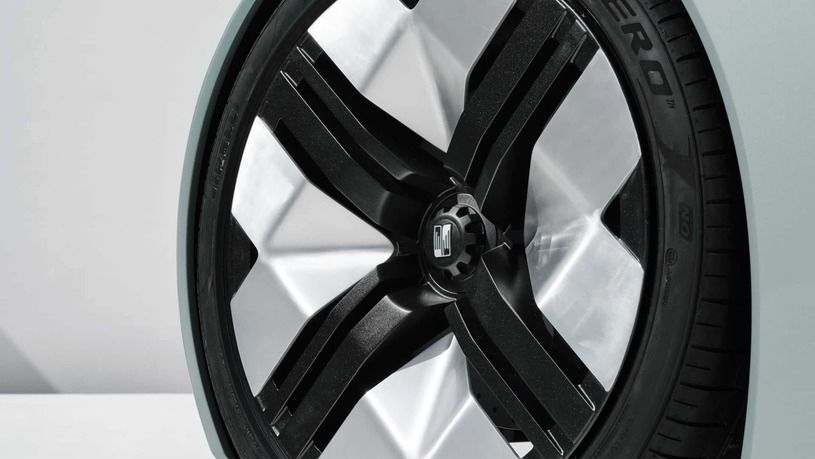 ترایمف تی آر25 مفهومی