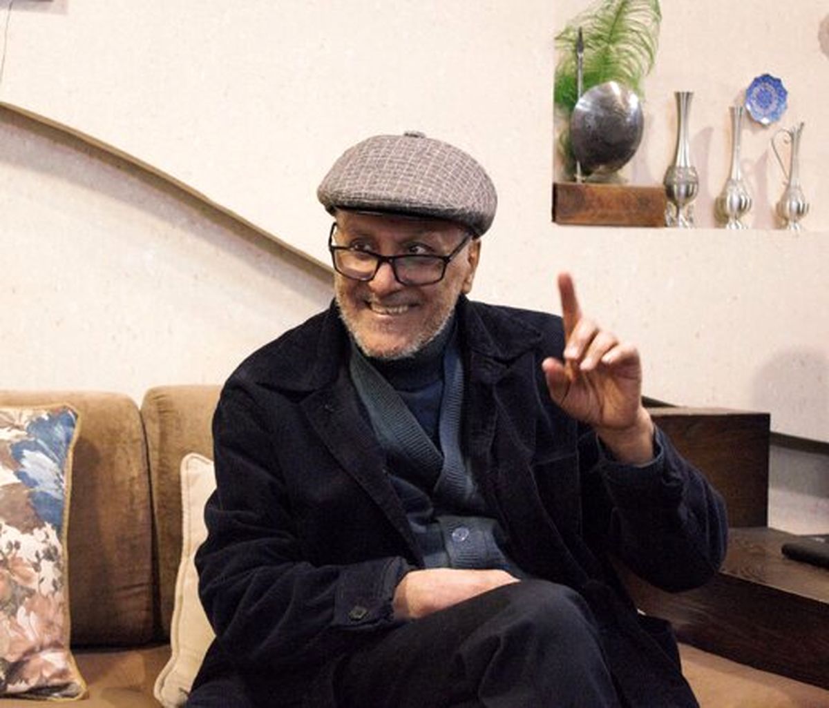 افروغ: سقف مصلحت دارد گردنم را می‌شکند