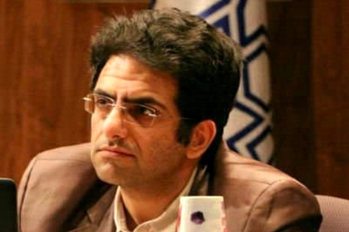 برخورد با وکلایی چون کامفیروزی، گریبان اعتبار عادلانه بودن احکام را می‌گیرد
