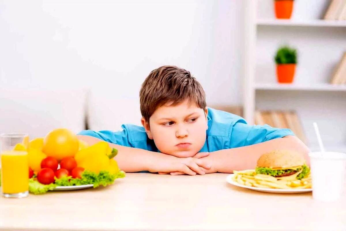 توصیه های تغذیه ای برای کودکان در معرض اضافه وزن و چاقی