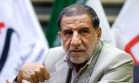 نماینده تهران: برخی مامور شده‌اند، فقط دلار بخرند تا قیمت بازار افزایش یابد