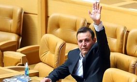 صدور رای پرونده عزیزی‌خادم تا قبل از مجمع فدراسیون