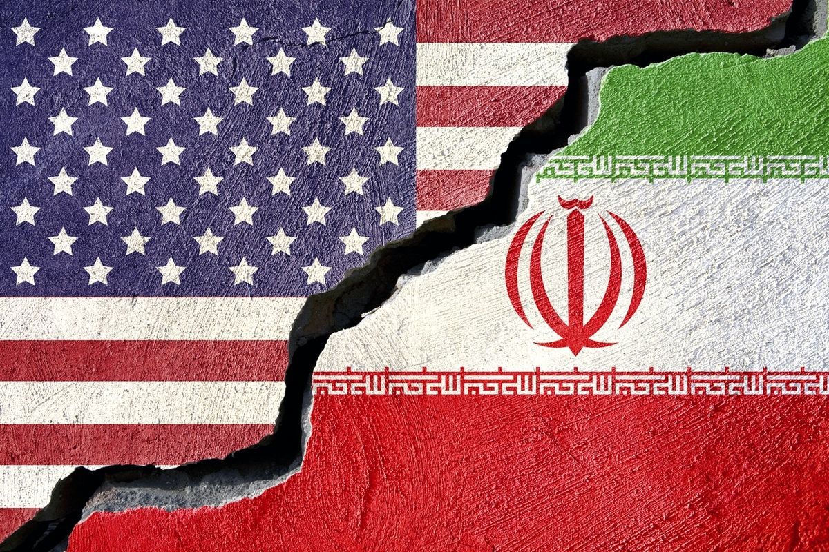 مذاکرات به تعویق می‌افتد و قیمت دلار بالا می‌رود