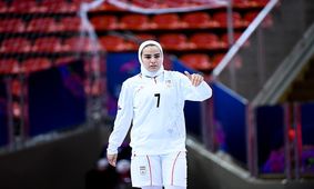 گل جادویی فوتسالیست زن ایرانی و واکنش AFC به ضربه استثنایی/ ویدئو

