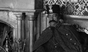 سفر در زمان؛ ژست ملوکانه «ناصرالدین شاه» در 42 سالگی؛ سال 1351