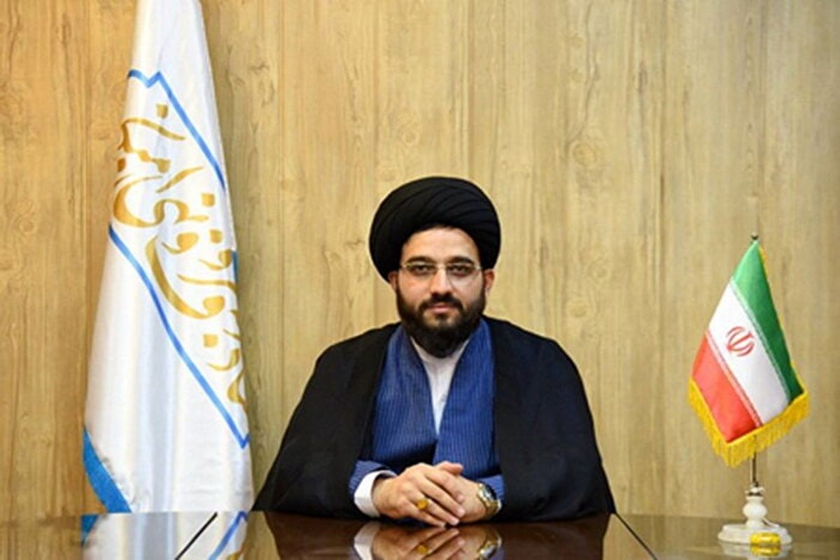 برداشتن شال و روسری مقدمه رسیدن به برهنگی و همجنس‌گرایی است


