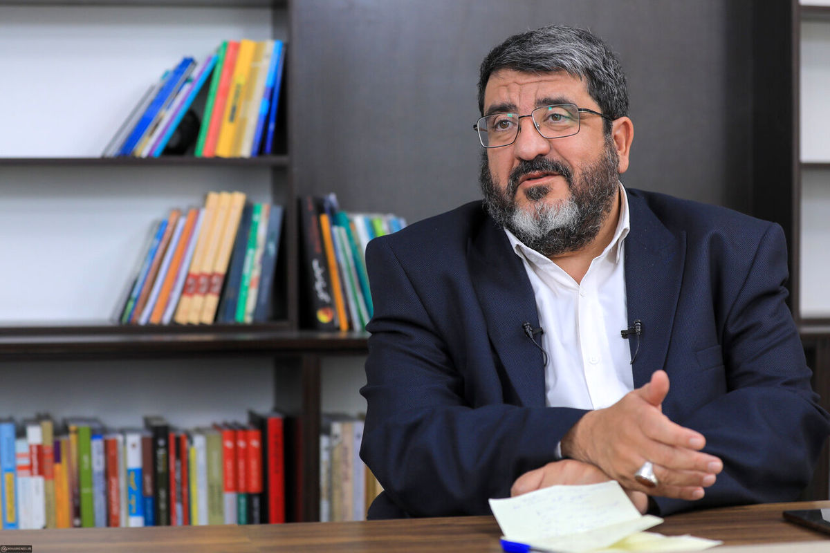 فواد ایزدی: گرینلند هم از اعضای محور مقاومت است!

