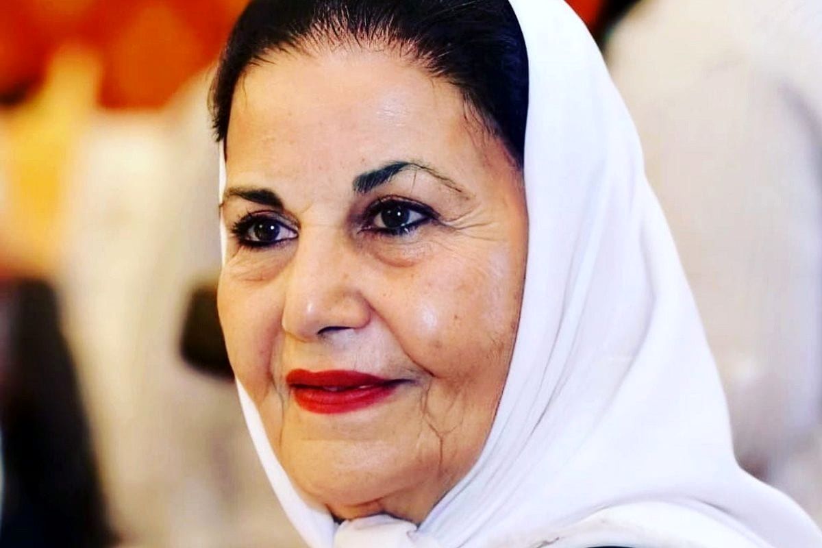 سفر در زمان؛ «پوری بنایی در کنار اسب محبوب اش» در دهه 50؛ امید در جوانی
