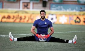 بازیکن استقلال هک شد