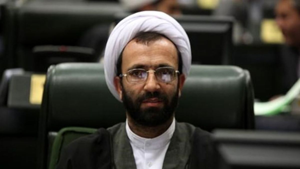 منافع ارز ۴۲۰۰ تومانی فقط به جیب ۱۰۰ نفر می رود/ این ۱۰۰ نفر برای ۸۵ میلیون نفر تصمیم می‌گیرند