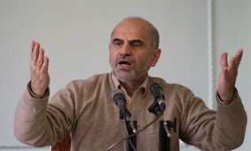 هشدار فرشاد مومنی به روسای قوا: تا کار به فاجعه نکشیده رویه‌ها را تغییر دهید