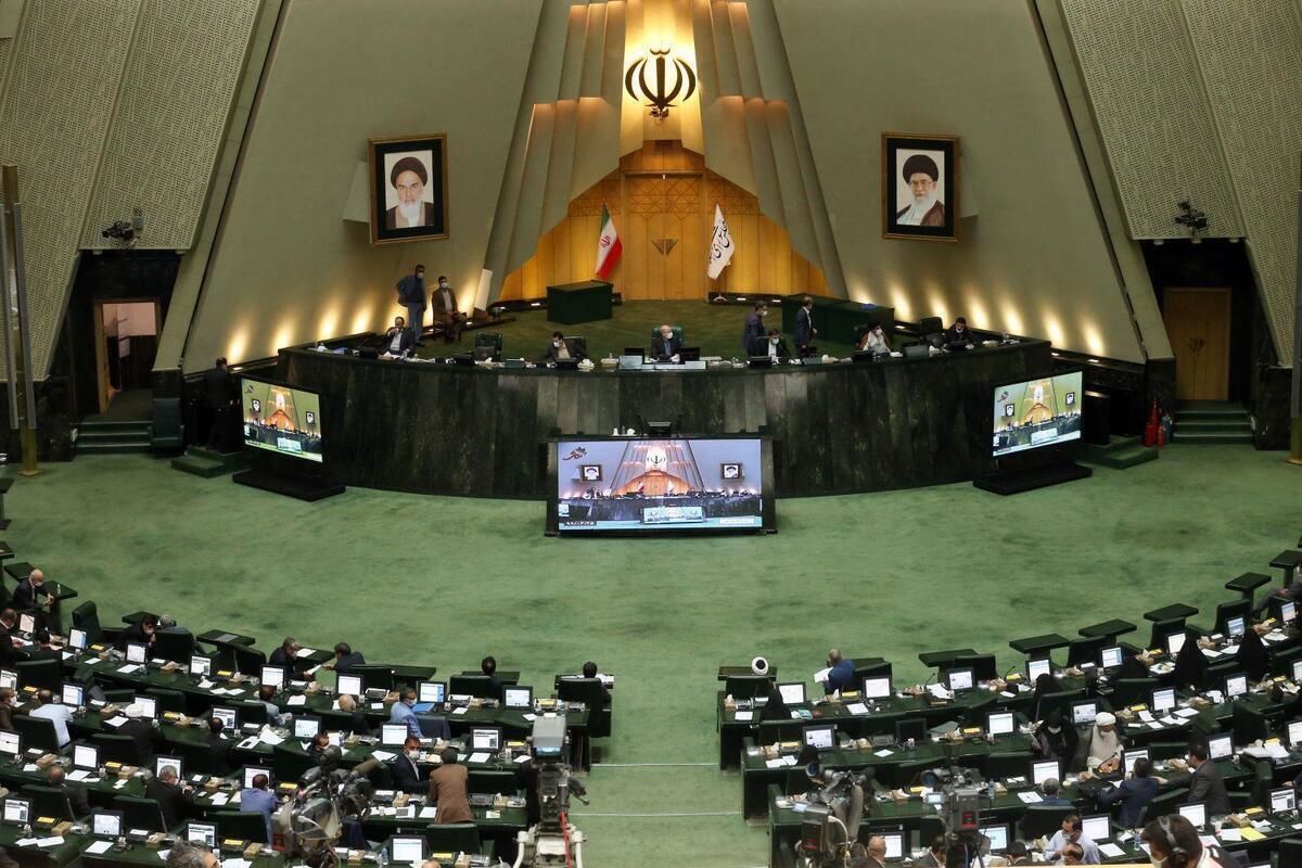ورود کمیسیون اصل ۹۰ به ماجرای واگذاری خودرو به نمایندگان