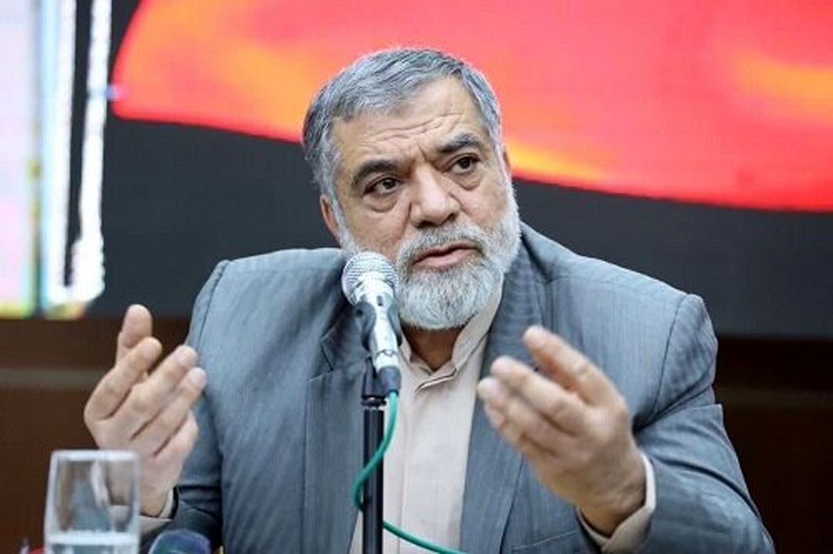 اگر زیرساخت‌ها را بزنند، یک جوری ساماندهی می‌کنیم/ دشمن امتیاز ندهد تبادل آتش سنگین‌تر داریم/ تعصب افرادی که با مذاکره مخالفت می‌کنند قابل تحسین است/ یکی از نگرانی های ما این است که تیم مذاکره کننده به دلیل ضعف اعتقادی و ضعف غریزی به محل مذاکرات برود